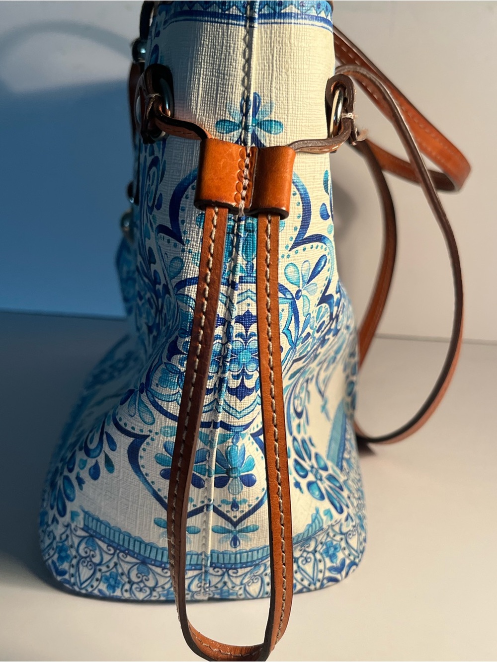 BRIGHTON ππ( RARE ) CASABLANCA COLLECTION πππPrint Tote with Tan Trim π - Picture 6 of 13